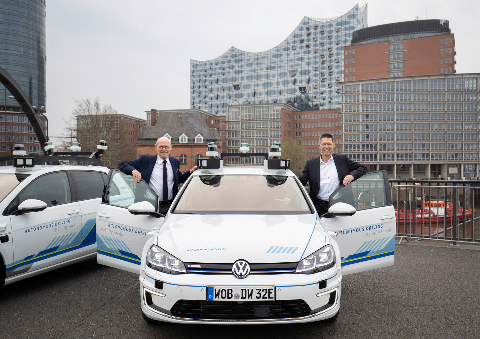 Volkswagen tests highly-automated driving in Hamburg